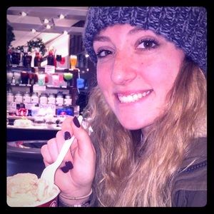 Meet your Posher, Carolyn